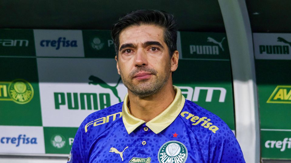 Crítico do futebol português rendido a Abel: «Maior treinador da história do futebol brasileiro»