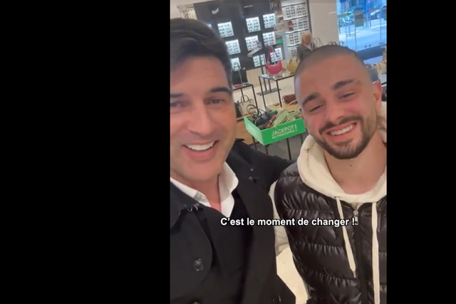 Promessa cumprida: Paulo Fonseca ajuda jogador a renovar... o 'look' (vídeo)