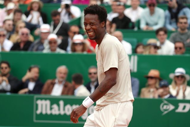 VÍDEO: Gael Monfils vence ponto inacreditável ao trocar raquete de mão