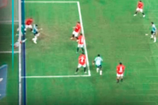 Vídeo: Grêmio tem golo anulado de forma caricata