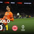 Eintracht Frankfurt ensina como se marca em contra-ataque (vídeo)