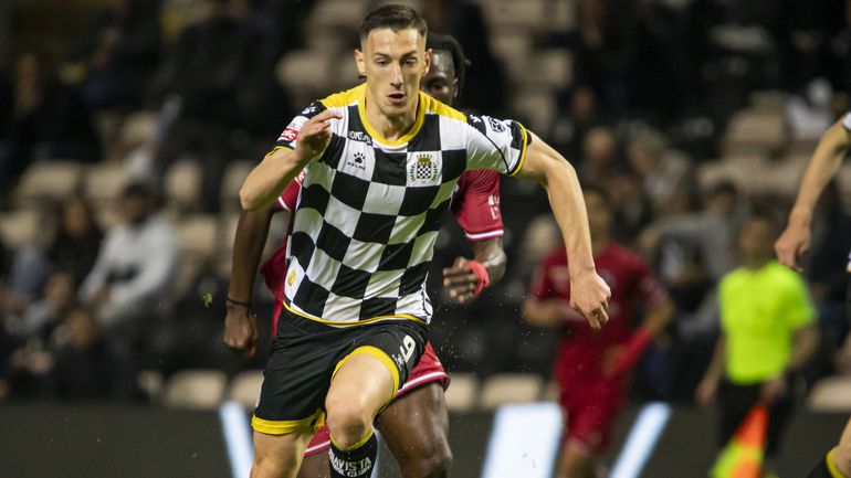 Bozenik confirma adeus ao Boavista: «Quando falta água quente, luz, salário... Encerro este capítulo»