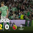 'Miúdo' agradeceu tanta cerimónia e consumou segundo golo do Betis (vídeo)