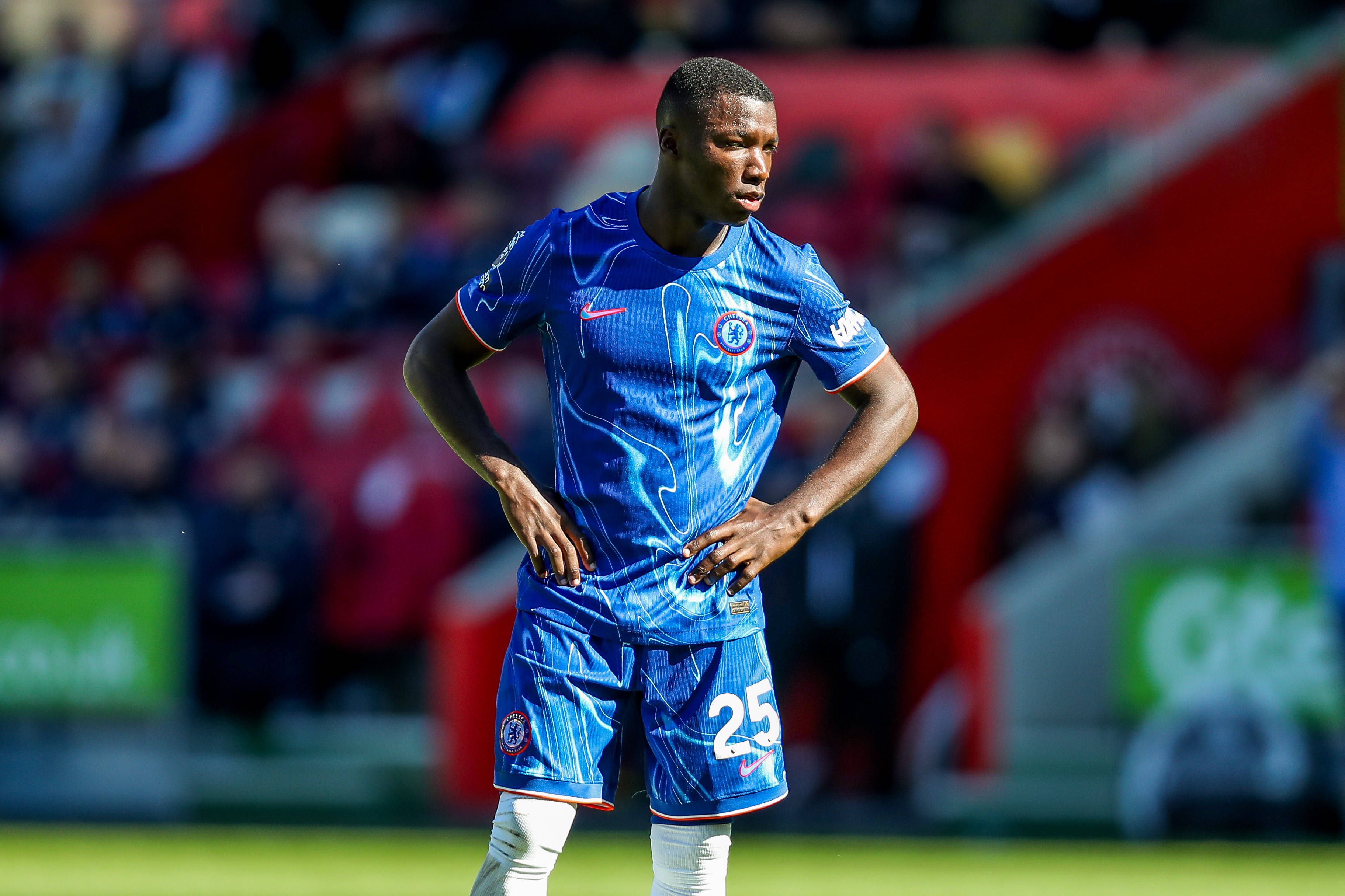 Moisés Caicedo viu a sua viatura ser levada pelas autoridades e está em maus lençois