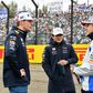 Verstappen a falar com Tsunoda e Hadjar antes do GP do Japão