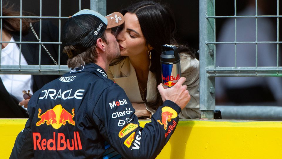 Max Verstappen  e a companheira Kelly Piquet, filha do antigo piloto Nelson Piquet