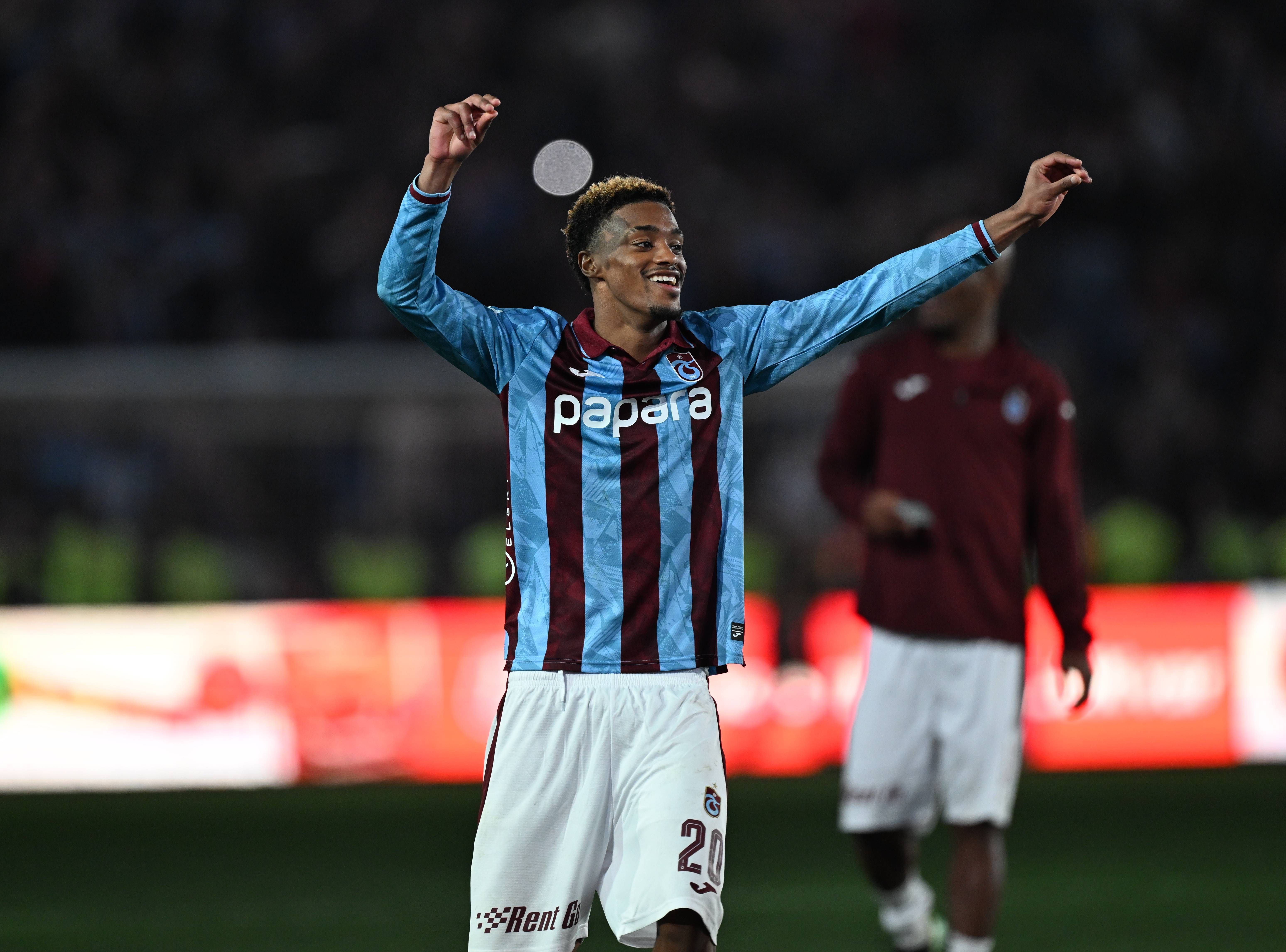 Wagner Pina (Trabzonspor): 6 assistências em 32 jogos. O ala abandonou o Estoril, rumou à superliga turca e falhou apenas dois jogos até ao momento. Foi decisivo na vitória diante do Galatasaray, na última jornada