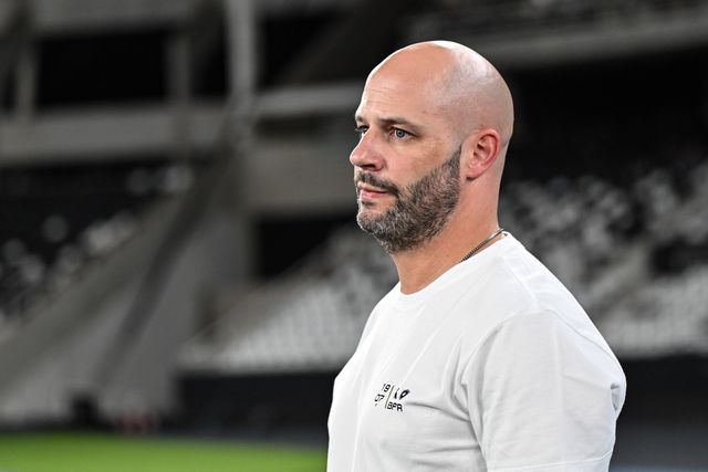 Franclim Carvalho na estreia como treinador do Botafogo (foto: IMAGO)