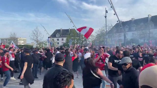 Ambiente incrível em Brest em dia que pode ser histórico