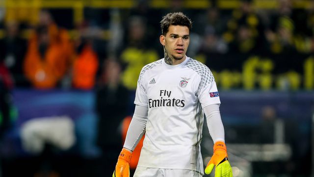 Depois do Man. City, Ederson quer voltar ao Benfica ou Rio Ave