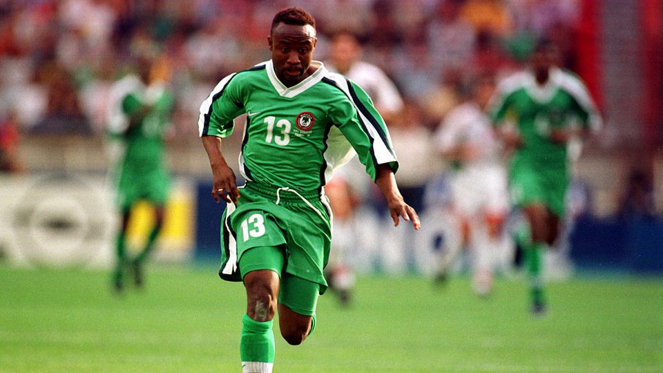 Nigéria: ex-futebolista em estado crítico após acidente de viação