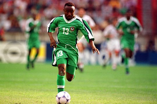 Nigéria: ex-futebolista em estado crítico após acidente de viação
