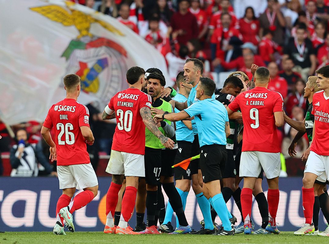 Benfica-Sporting, 1-1 A análise de Pedro Henriques à arbitragem do dérbi