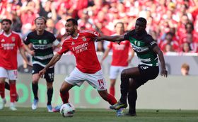 Pavlidis faz de Messi e Benfica empata dérbi com o Sporting (vídeo)
