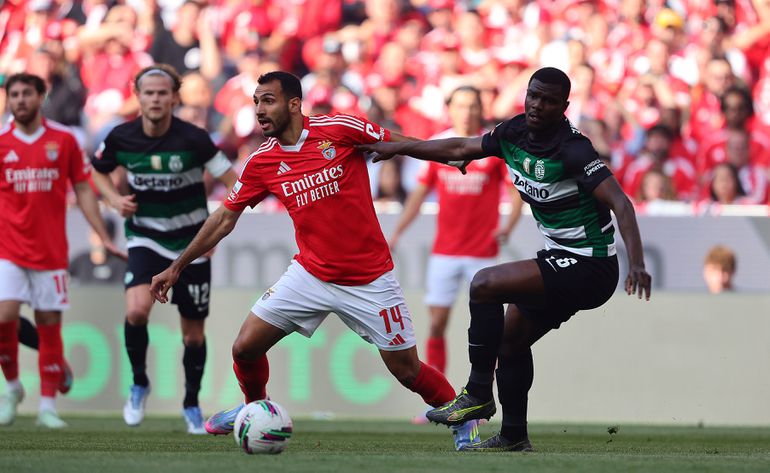 Pavlidis faz de Messi e Benfica empata dérbi com o Sporting (vídeo)