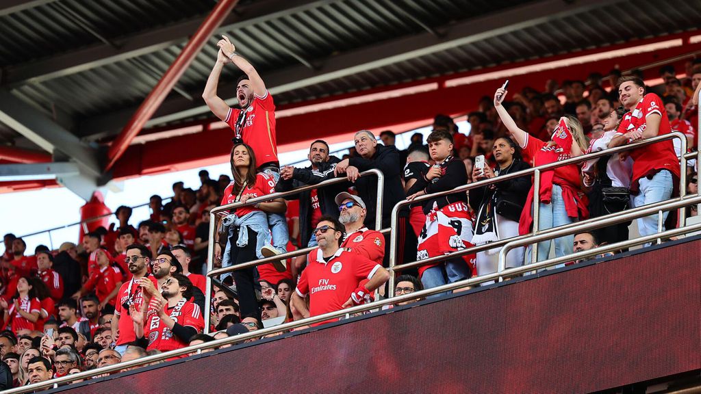 Dérbi dos dérbis: loucura na apresentação dos jogadores do Benfica!