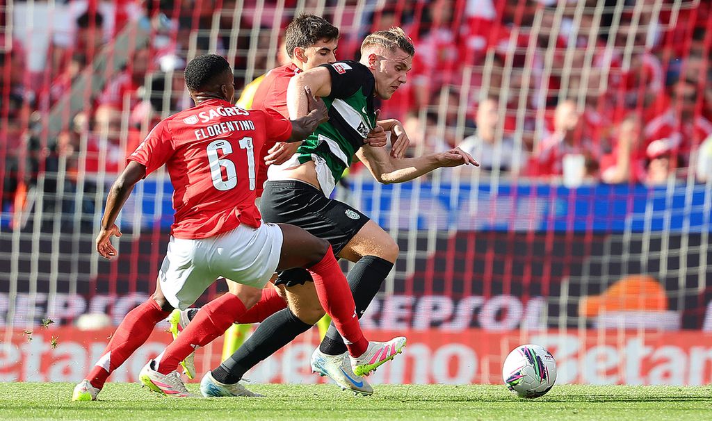 Dérbi dos dérbis: golo do Benfica! A Luz ao rubro!