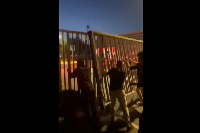 Tensão em Sevilha: adeptos tentam invadir centro de treinos (vídeos)