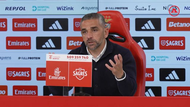 «Dois jogadores escorregaram no golo do Benfica»