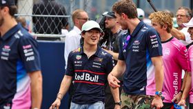 «Tsunoda foi a decisão certa», garante Helmut Marko