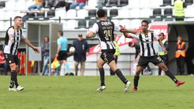 Nacional consegue recuperação incrível em tarde de chuva de golos