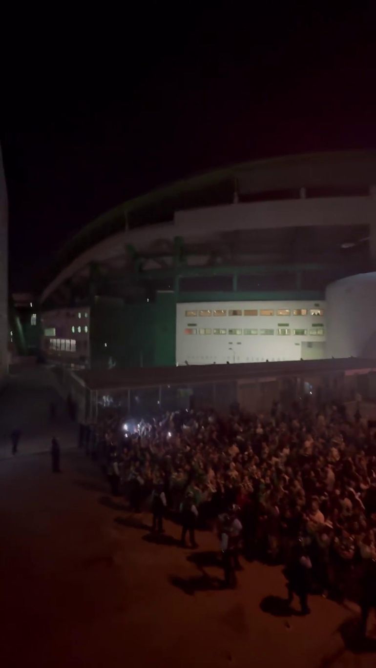 Sporting recebido em festa no regresso a Alvalade (vídeo)