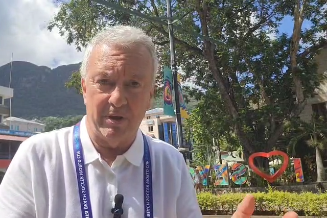 Mundial de futebol de praia: há final antecipada nas meias-finais