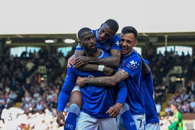 Premier League: tarde infeliz para Marco Silva e Vítor Pereira