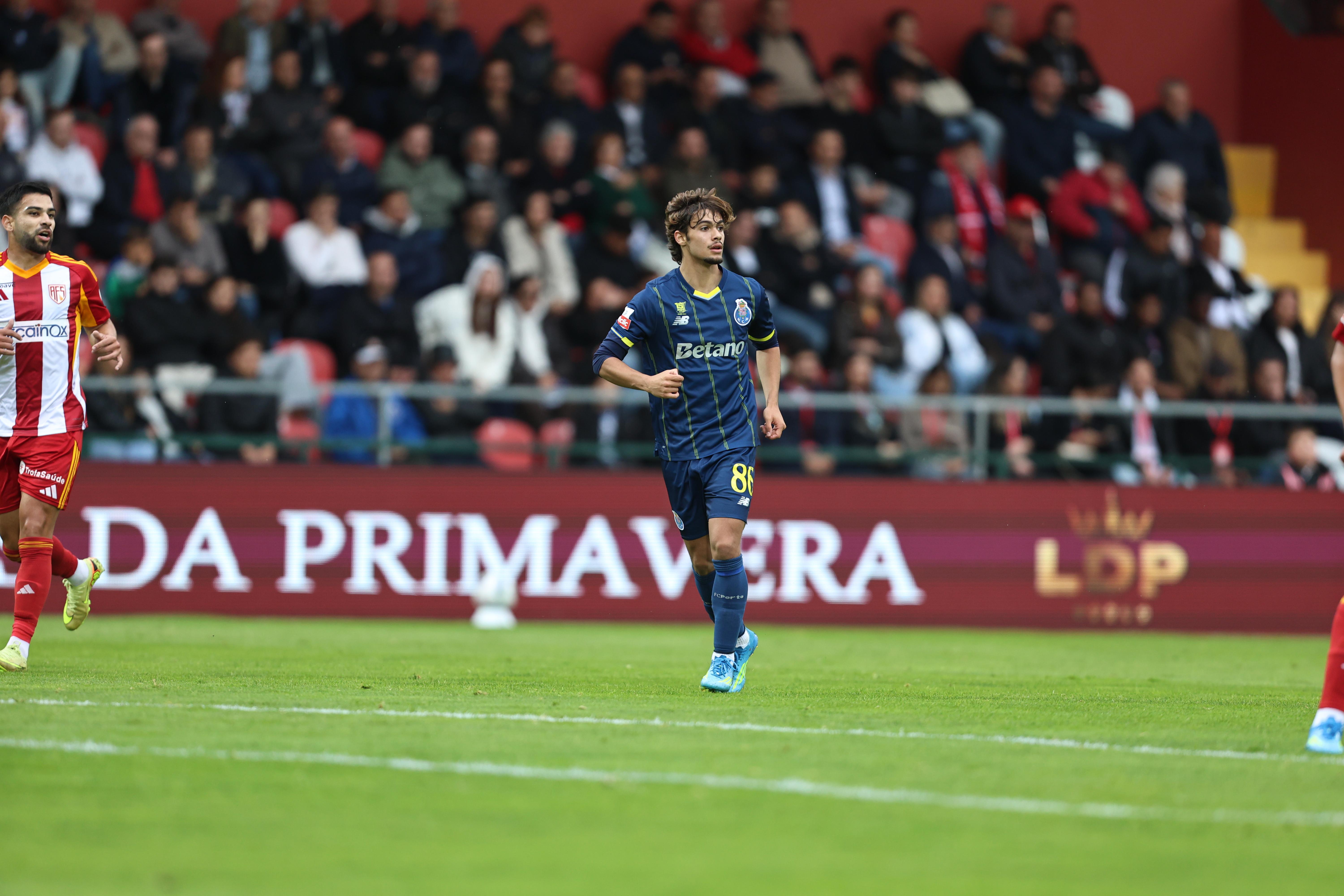 Rodrigo Mora atento no Aves SAD-FC Porto - Foto: Liga Portugal
