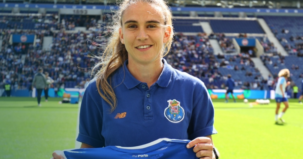 FC Porto: Cláudia Lima anuncia adeus aos relvados
