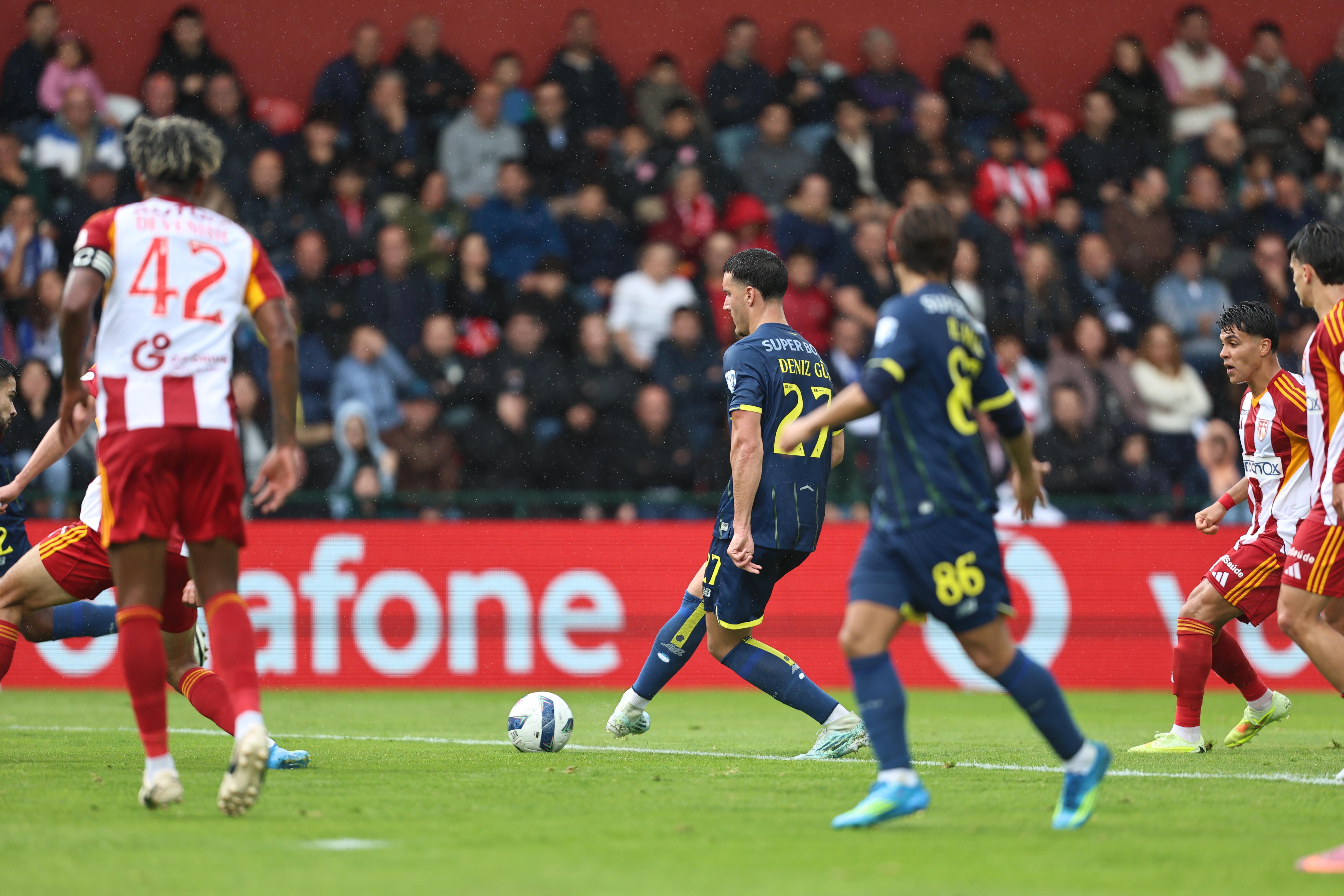 Deniz Gul em ação no Aves SAD-FC Porto - Foto: Liga Portugal