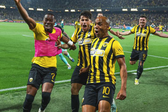 João Mário em euforia após o golo marcado - Foto: AEK