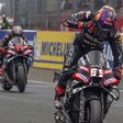A festa do espanhol Jorge Martín após o triunfo no GP de França. IMAGO