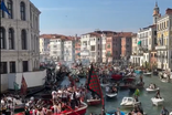 Podia ser de outra maneira? Veneza festejou assim a subida à Serie A e o título de campeão