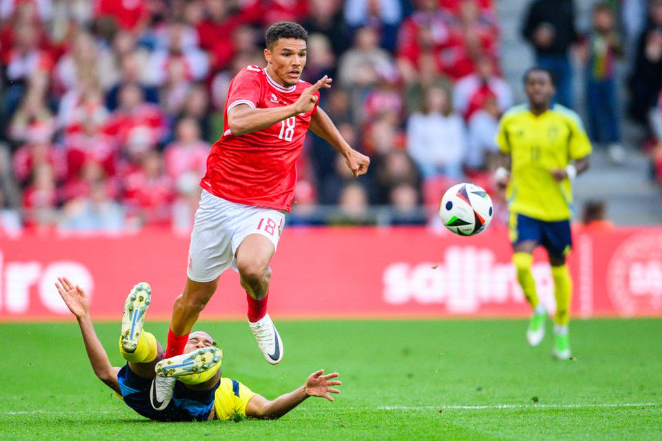 Bah: «Evoluí muito no Benfica»