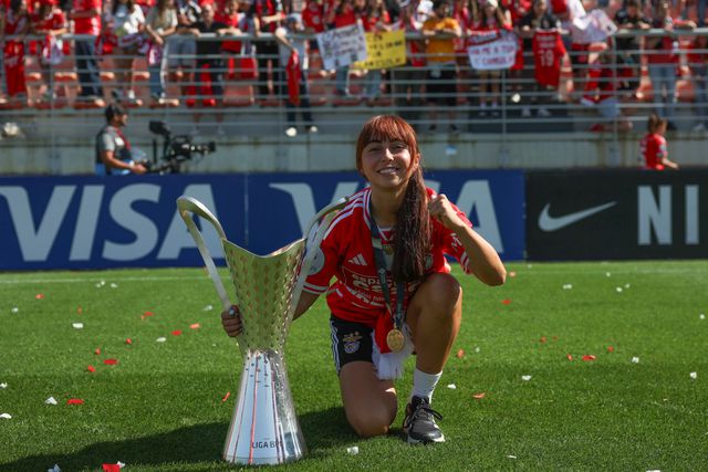 Benfica anuncia mais uma saída