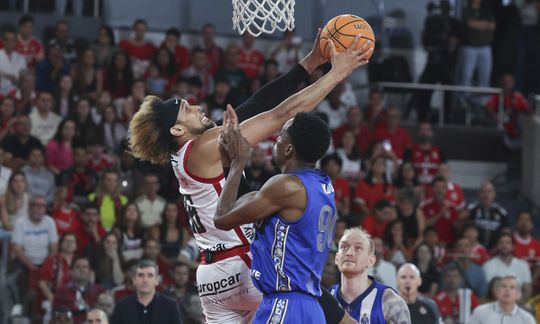 Benfica-FC Porto: siga aqui o jogo 3 da final de basquetebol