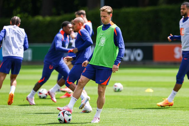 Grande baixa nos Países Baixos: De Jong falha Euro 2024