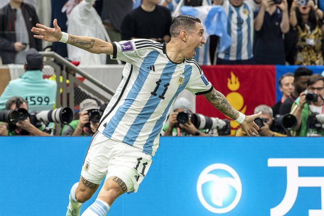 Di María «feliz» e a explicação para Otamendi no banco