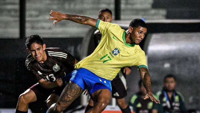 Mercado: médio do Flamengo no Sporting por empréstimo com opção de €4 milhões