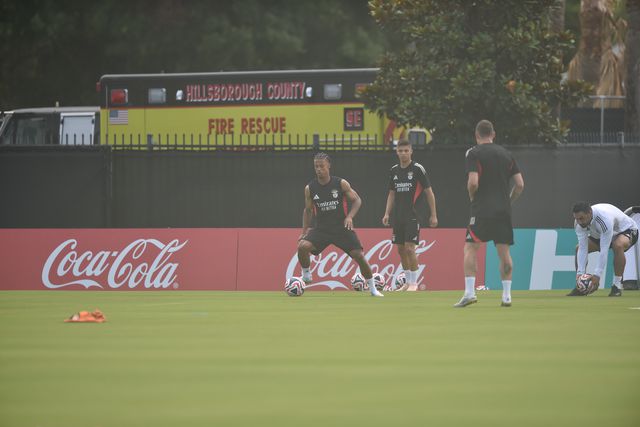 Leandro Santos no treino do Benfica em Tampa