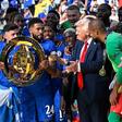 Na final do Mundial de Clubes, Trump recusou-se  a sair da foto do momento da festa do Chelsea - Foto: IMAGO