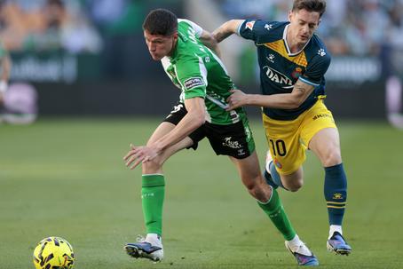 Mercado: Altimira ainda não saiu do ponto de mira do Sporting
