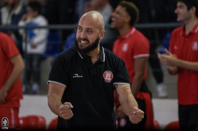 Bernardo Pires é o preferido para suceder a Luís Magalhães no Sporting
