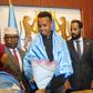 Omar Abdulkadir Artan recebido como herói na Somália