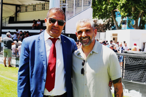 O presidente do Mirandela, Carlos Correia, recebe Rui Borges - Foto: SC MIRANDELA