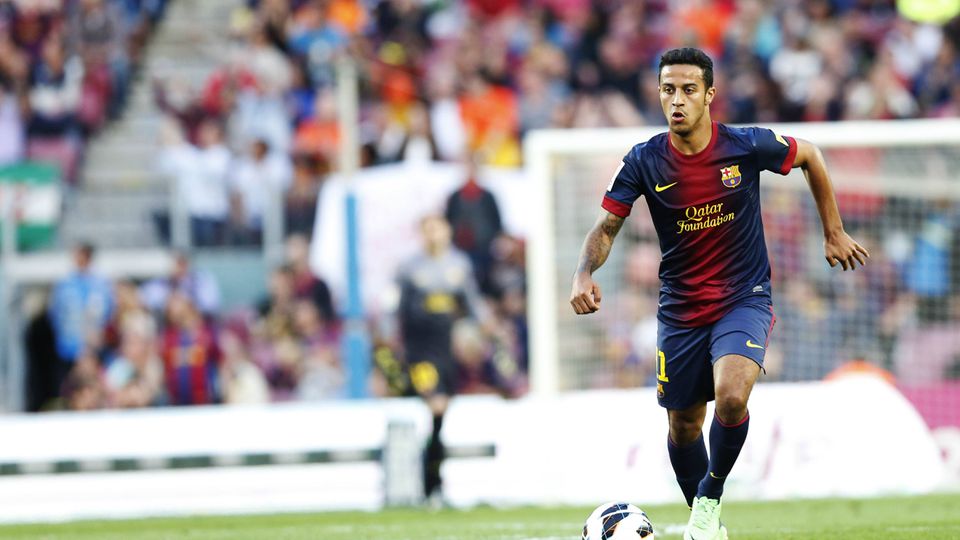 Thiago Alcântara 'regressa' ao Barcelona