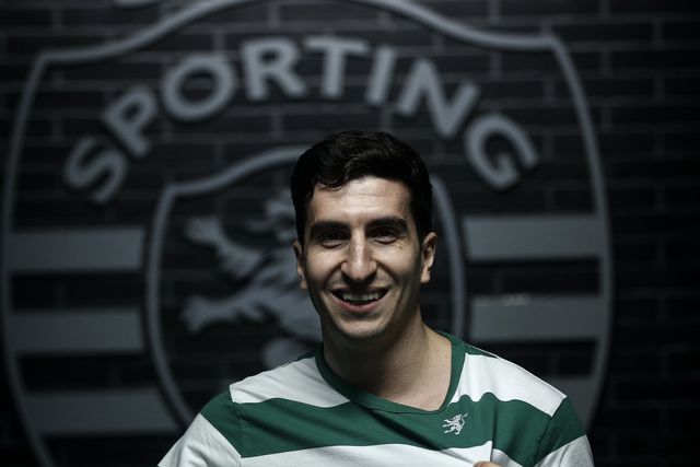 Sporting anuncia central argentino para próxima temporada