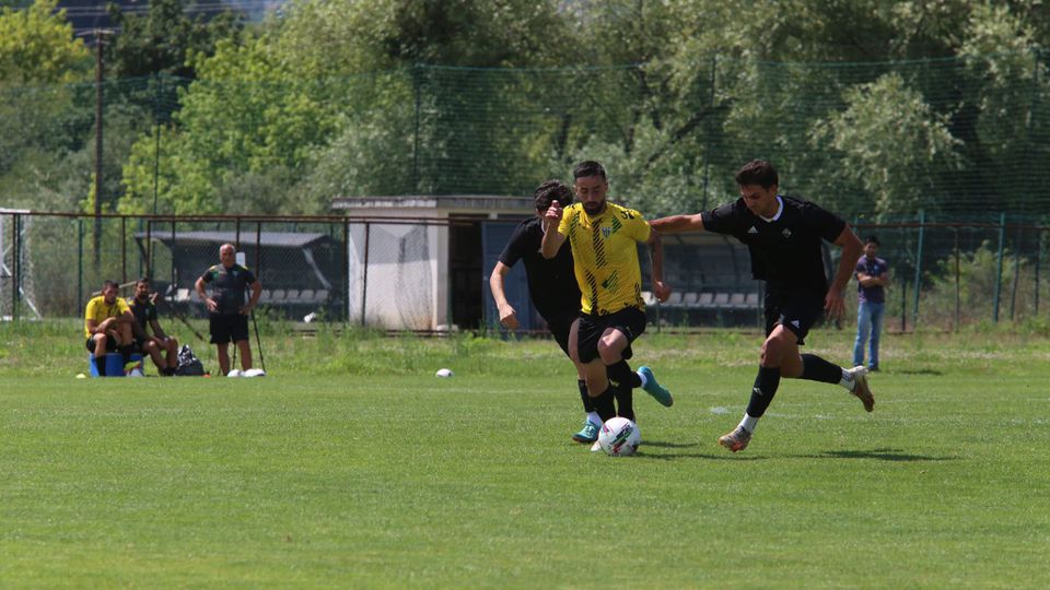 Tondela bate Académica