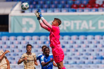 Estrela da Amadora: Meixedo a chegar do FC Porto; Régis ruma à Ucrânia e rende 300 mil euros